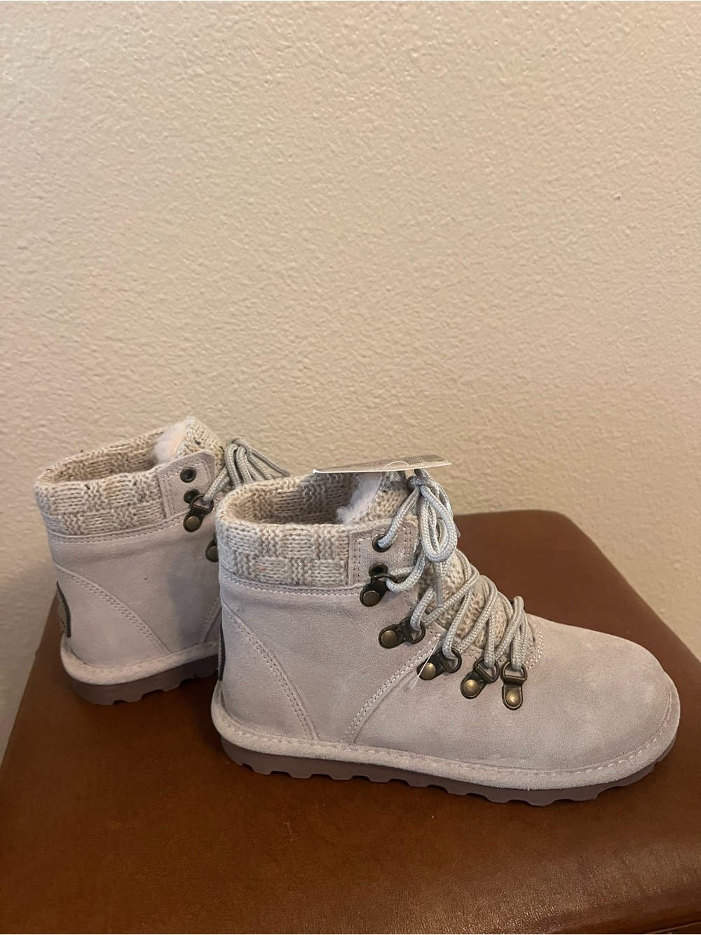 BearPaw Light Cream Knit Cuff Lace-Up Boots
NWT, Size 6